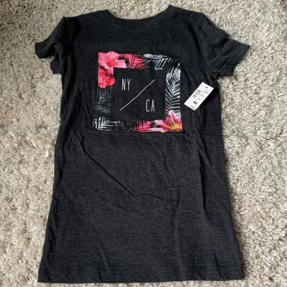 Graphic t shirt